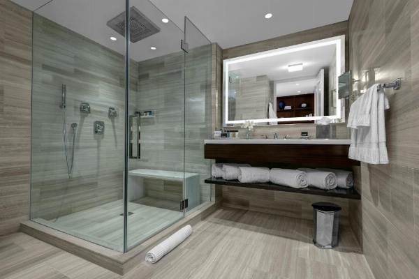 Executive Class at MTS Hotel image 14